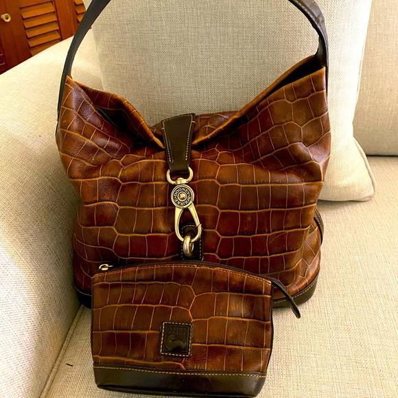 Dooney & Bourke Handbags - Large Hobo Dooney and Bourne with small coin purse